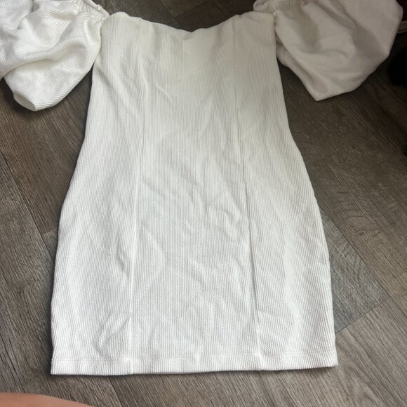 FREE PEOPLE Beach White Bubbly Puff Sleeve Off The Shoulder Mini Dress S - Picture 8 of 13